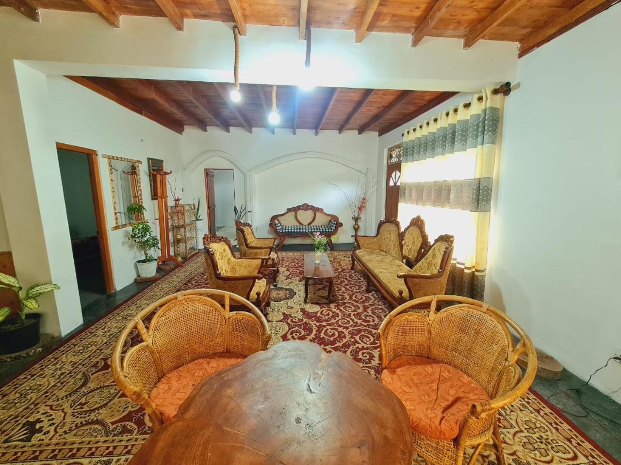 Sasru Holiday Home Nuwara Eliya Exterior foto