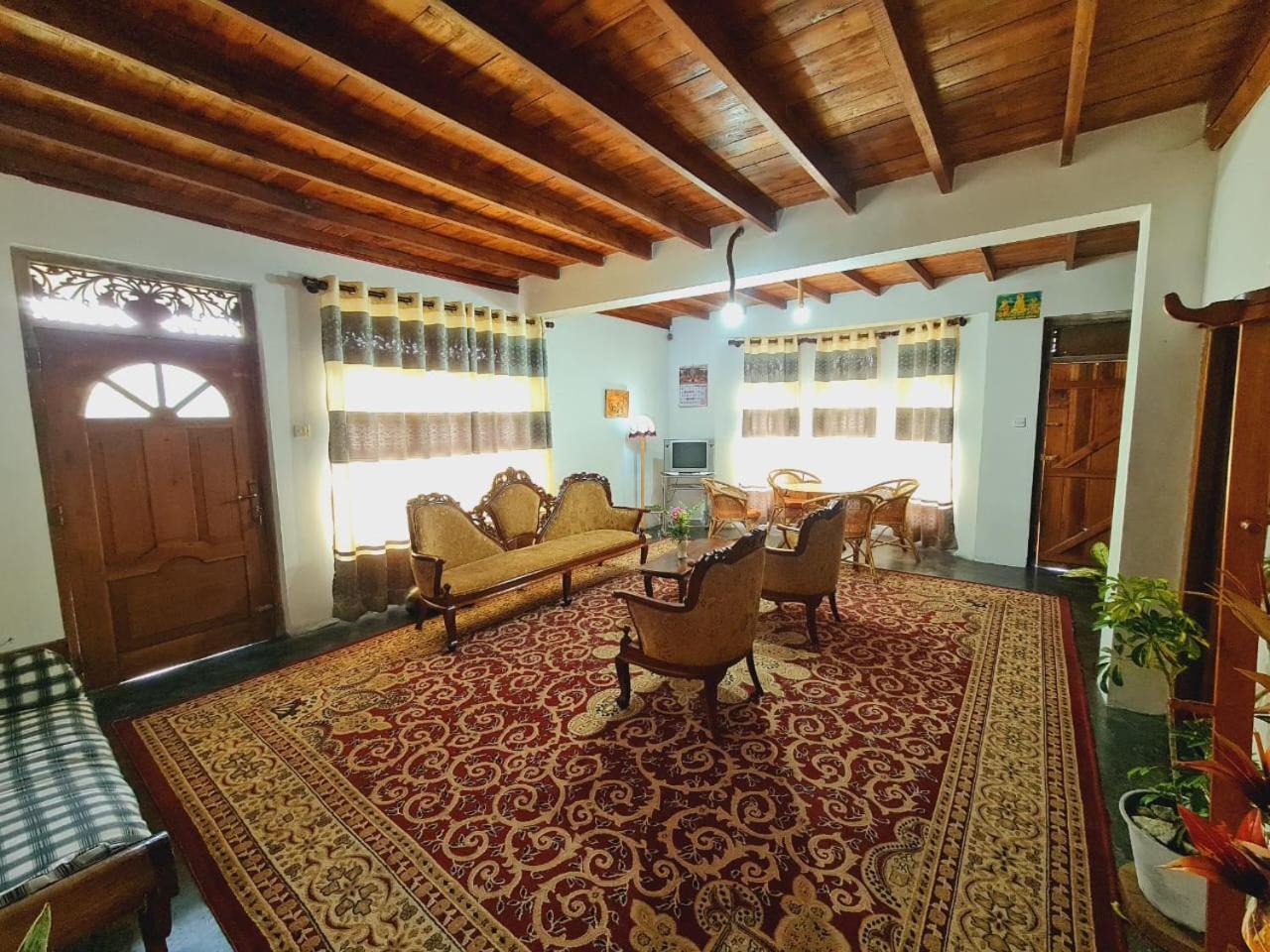 Sasru Holiday Home Nuwara Eliya Exterior foto